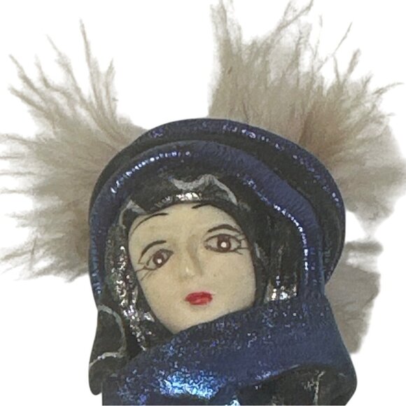 Vintage Lady Face Brooch With Blue Scarf & Feathers Artsy Boho Art Deco - Picture 2 of 4
